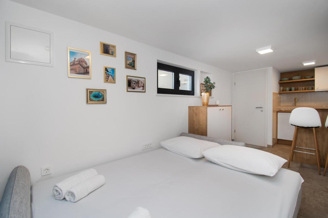 Apartmani Monika ザボリッチ エクステリア 写真