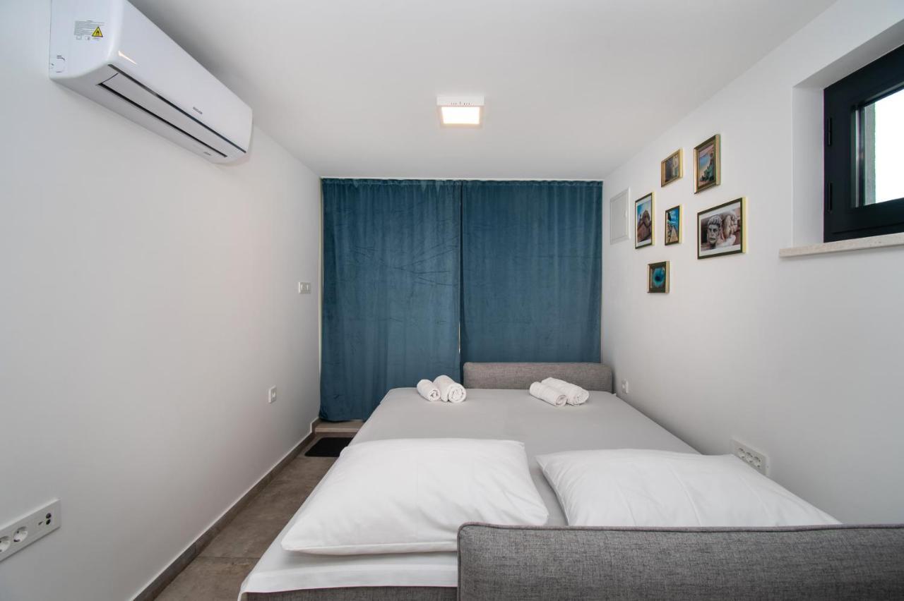 Apartmani Monika ザボリッチ エクステリア 写真